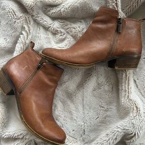 Lucky Brand Tan Leather Ankle Booties
